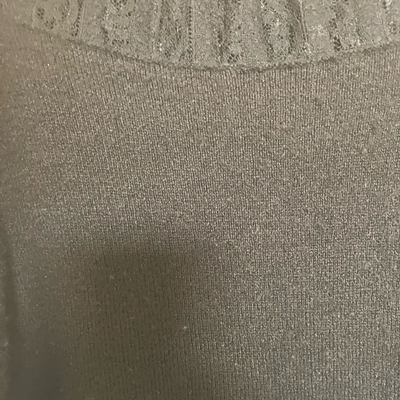 Express Lightweight Stretchy Crewneck sweater - Picture 4 of 8
